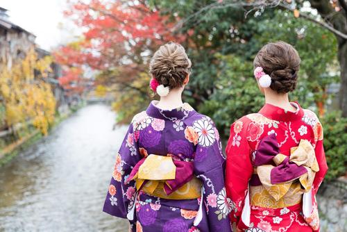 Qual  a diferen?a entre kimono e yukata? Explica??o detalhada do curativo, materiais, uso, etc. das roupas japonesas_ no artigo 2.jpeg